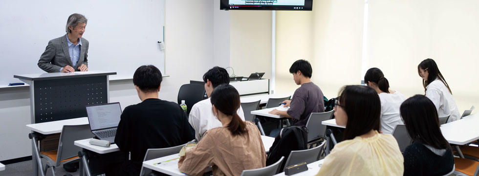 英米文学科