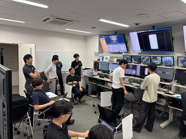 レーザー調整とRapidArc DynamicのQAを実施しました
