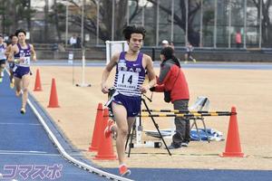雨切り裂く好走-第2回世田谷陸上競技会-
