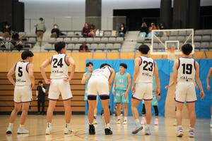 粘りを見せるも、筑波大に20点差で敗れる