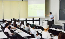 駒澤大学高等学校の生徒を対象に高大接続事業として「大学ゼミ体験」を実施しました